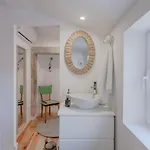 Chiado Chic - A Luxury Concept Апартаменты *