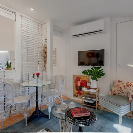 Chiado Chic - A Luxury Concept Apartman *