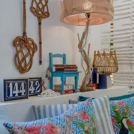 Apartment Chiado Chic - A Luxury Concept *